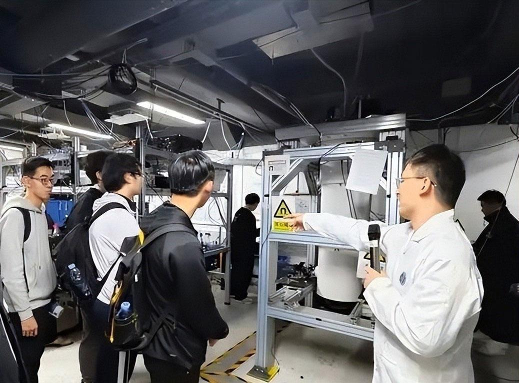 2027年倒计时：中国量子技术正在改写全球科技竞赛的剧本你有没有想过，未来战争
