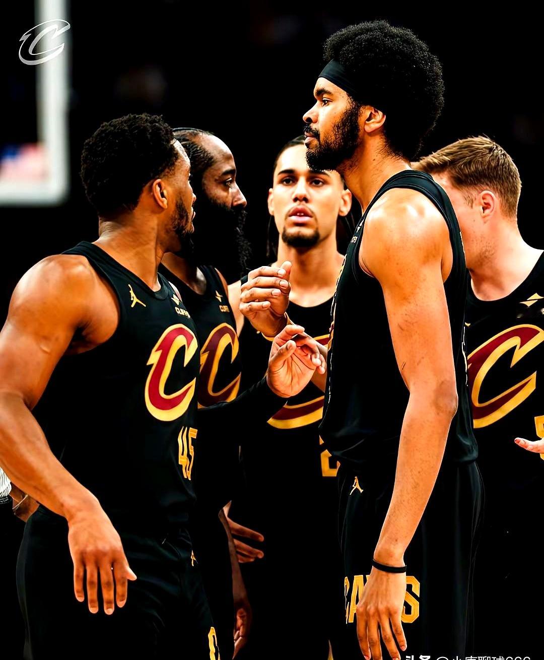 哈登前三节扛着球队走，怎么最后还成了背锅的？猛龙主场93-89...