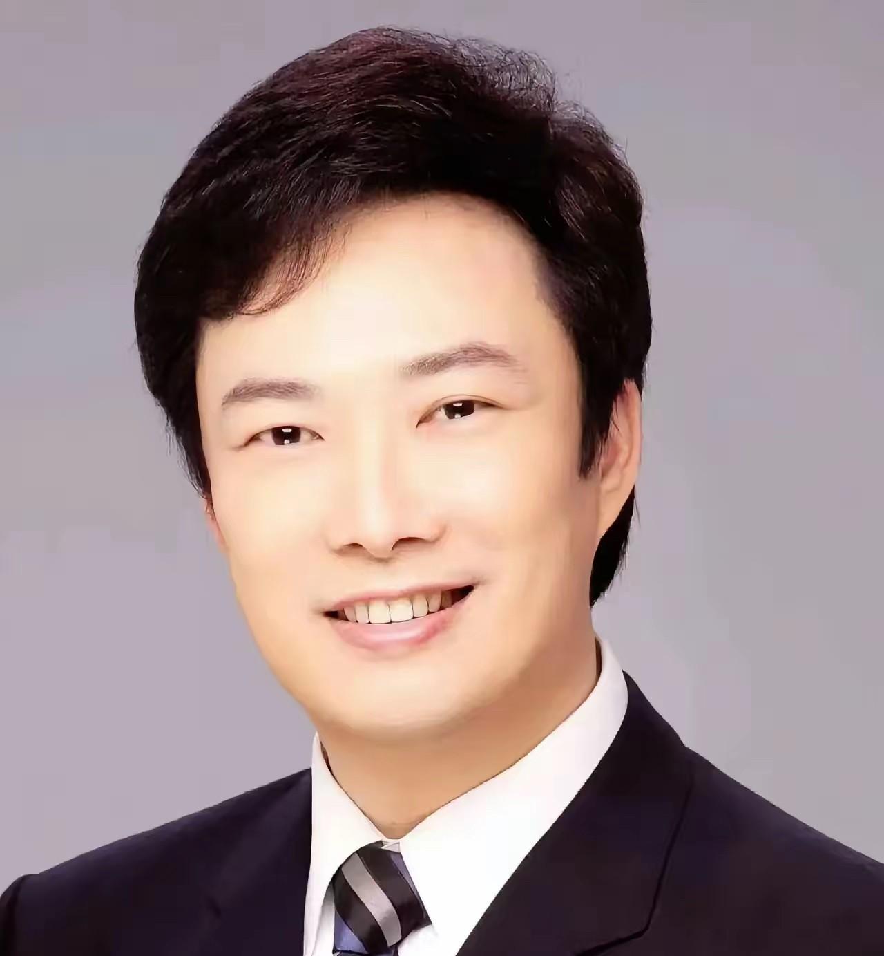 看到费玉清近况，69岁的他一个人住在台北老宅里，不旅游也不打麻将，整天窝在家里。
