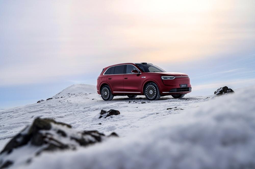 鸿蒙智行冬测观察，高端体验如何在极端环境下炼成？随着专业媒体冬季测试结果的出炉