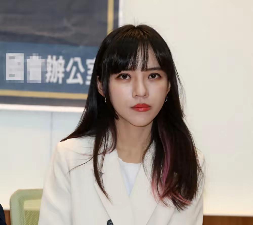 黄捷要罢免赖清德！就因为赖清德要启动核二核三，引发民进党内部的巨大争议，尤其是民