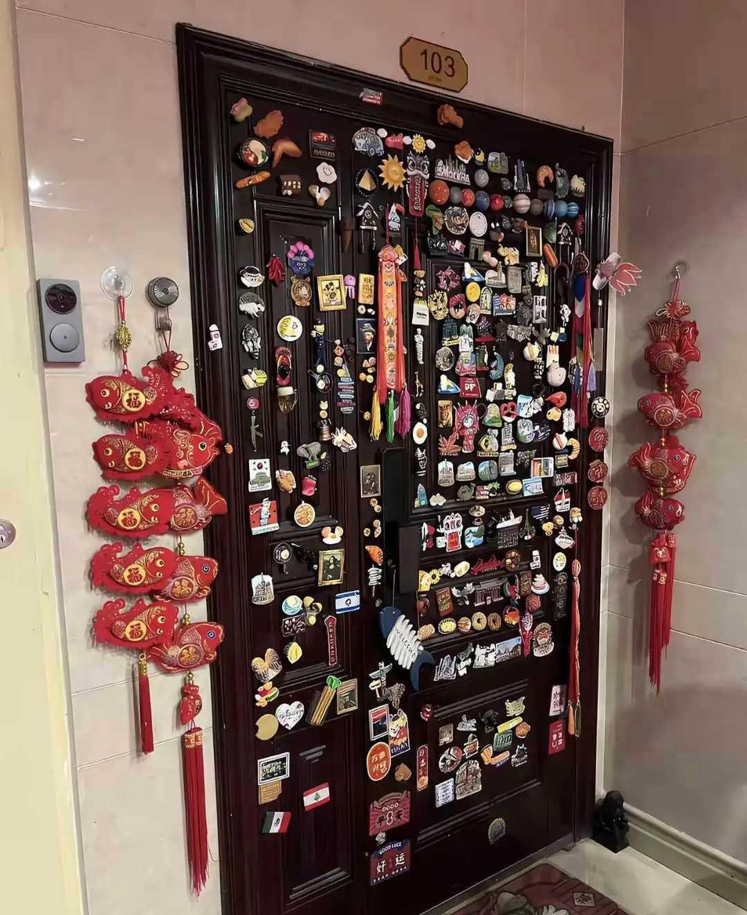 小偷找门把手，得找老半天小偷:急死我算了