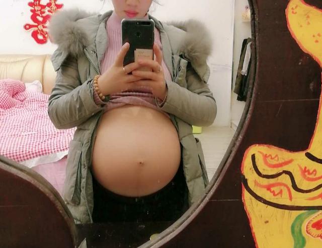 37周早产男宝一枚, 胎心什么的都不准的, 接男宝的来
