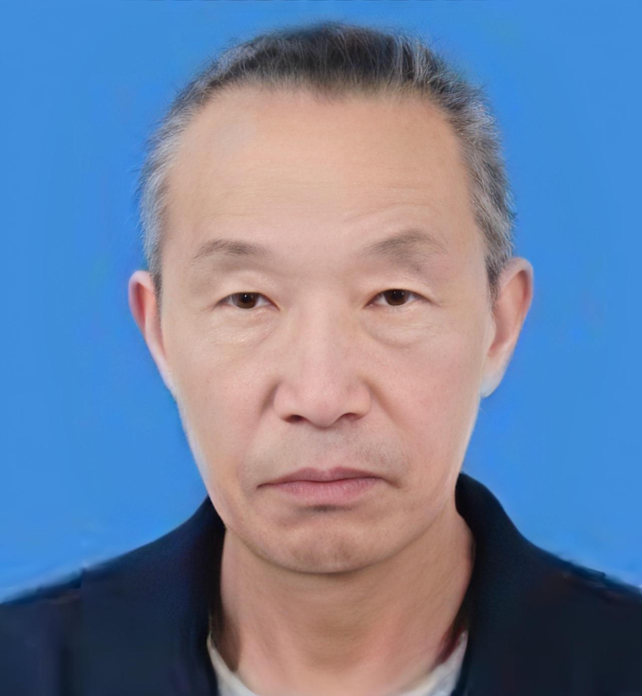 邓根仔，男，汉族，1956年10月出生，老家是江西新余渝水区水北镇琴山村老屋村的