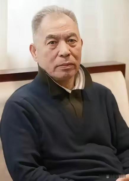 著名作家梁晓声的小姨20多岁时，未婚怀孕，誓死不说孩子的父亲是谁，最后被开除，生