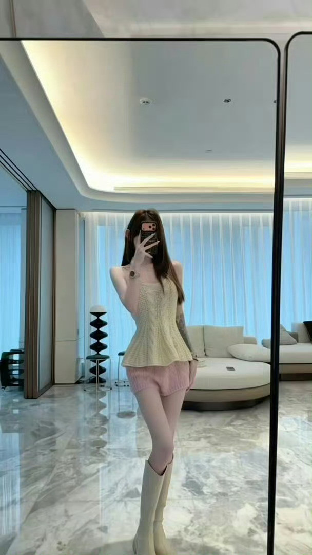 我说怎么花钱也开心不起来了，原来花的是自己的钱