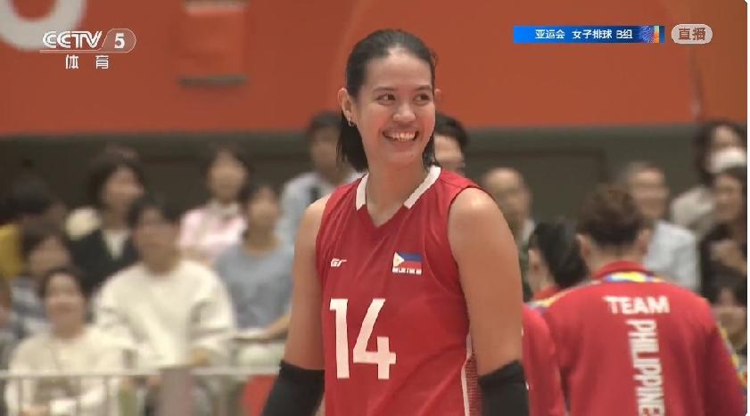 中国女排亚运会迎首秀，25：18开门红。首局中国队开局不利，菲律宾女排4：2领先