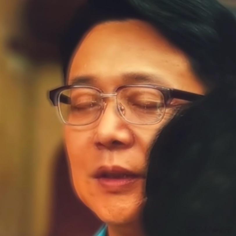 这是不是双眼皮贴感觉像还挺明显的…​​​