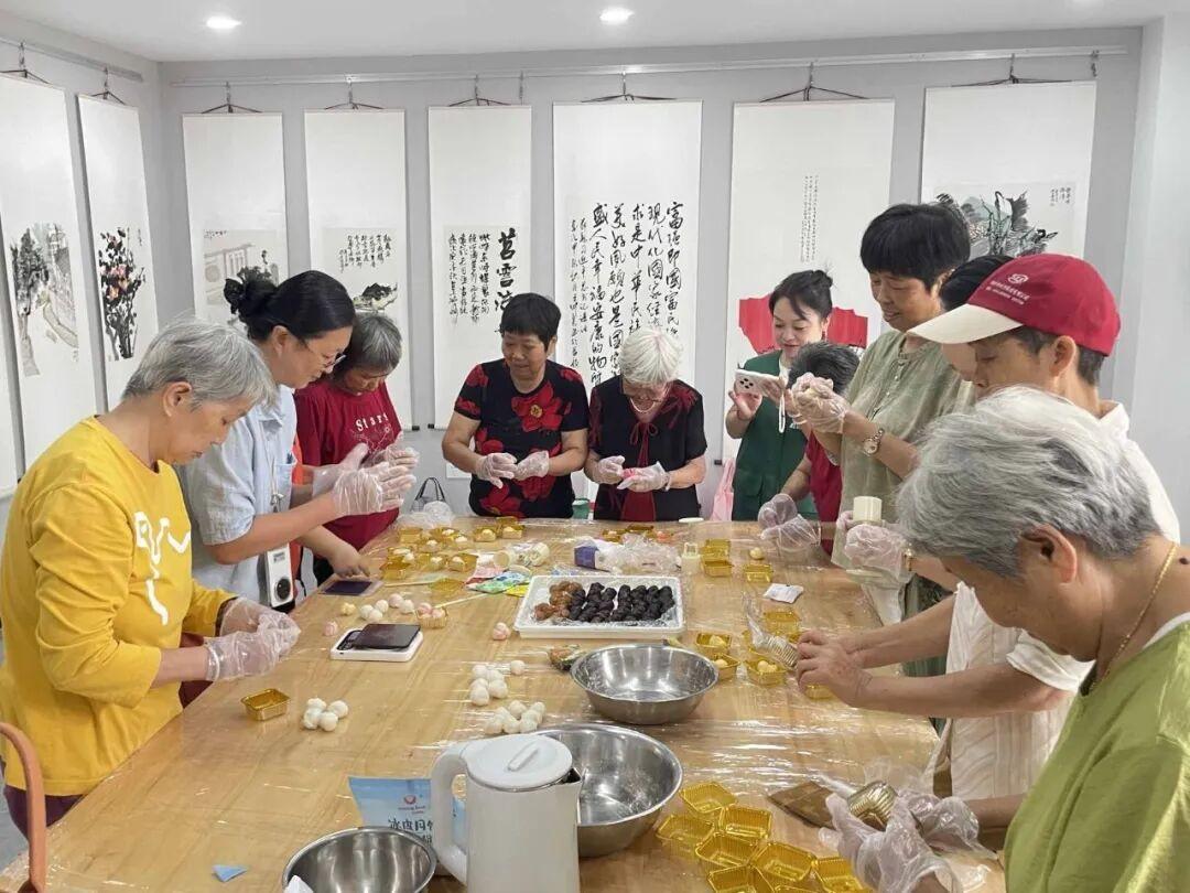 四川老人搭伙养老摔伤，俩儿子拒掏钱：签了协议就能不养妈？法院判了据四川法制报