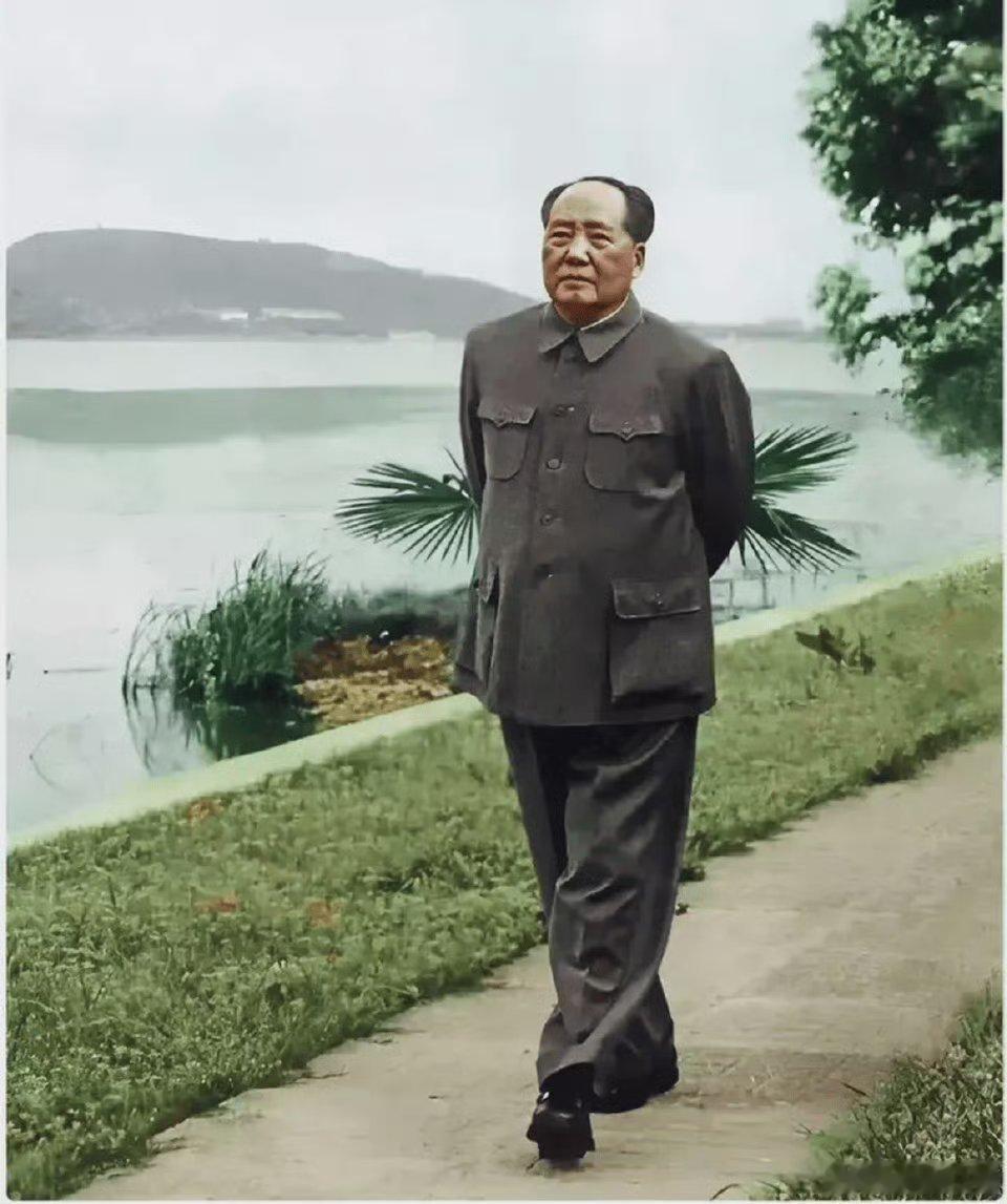 独立自主，铸就辉煌——感恩毛主席的高瞻远瞩毛主席的那句“造船再贵，肉烂在锅里，