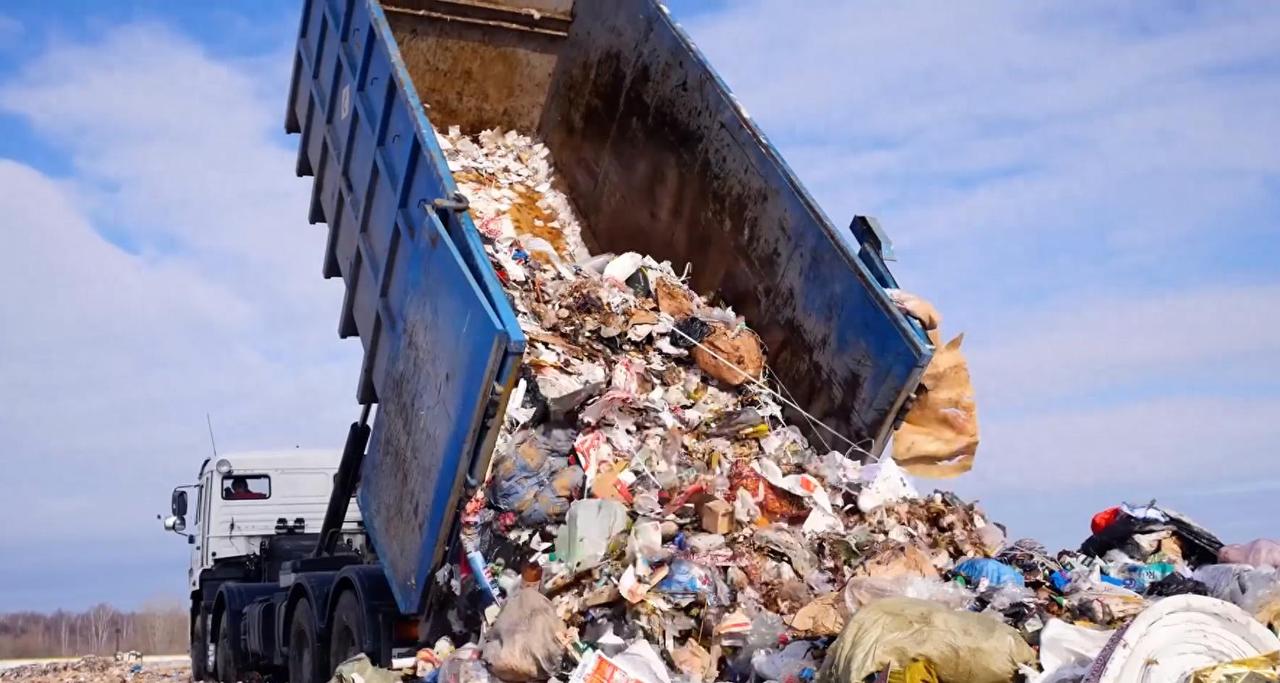 垃圾分类为何突然消失了？不是大家不配合，而是垃圾真的不够用了麻烦看官老爷们右