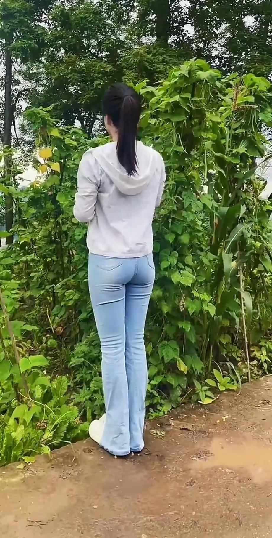 “漫步林间，享受自然的宁静与美好”🍃🌳