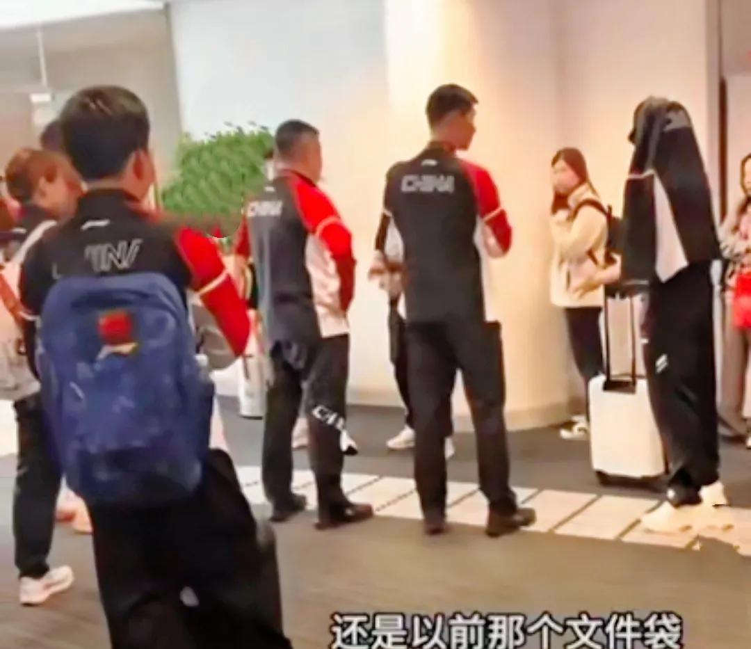 大胆预测一下！多哈球拍事件的真相，越扒越让人惊掉下巴！雨果随口一说的“纸袋戳胶