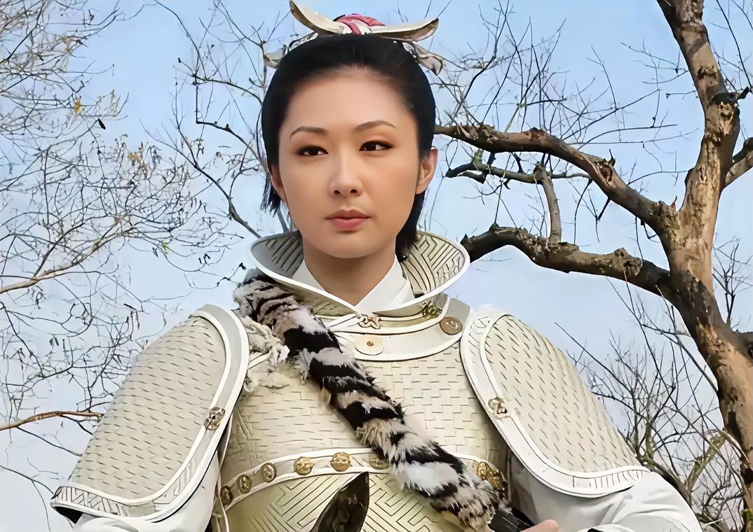 她一生从未输过——杀罗士信，擒程咬金，天下英雄没有一个能在她手里走过三合。但就