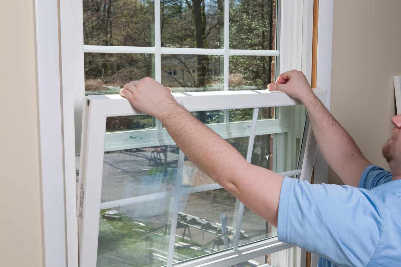 为什么美国民宅的窗户至今都是上下推拉，而很少看到水平推拉的（玻璃门除外）？这种设