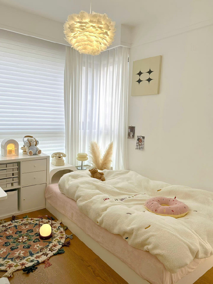 8㎡全包围奶油ins风卧室📝落地窗书桌的快乐