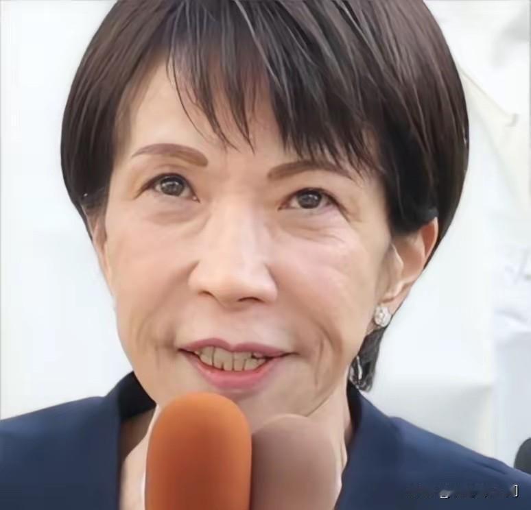 日本无语，首相伤退没想到，在见完英国首相斯塔默之后，日本首相高市早苗竟然宣布