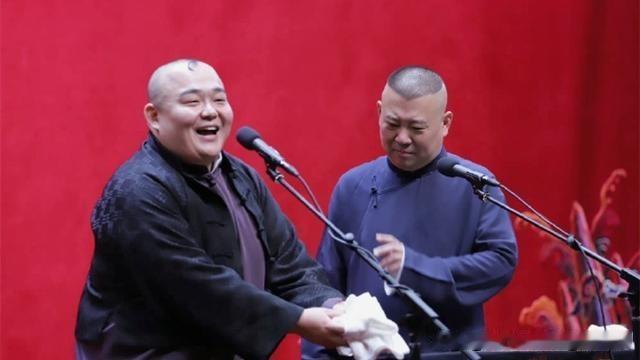 杨鹤通错在哪里？相声届一家独大不是什么好事？曹云金确实也有自己的人脉，表演技艺却