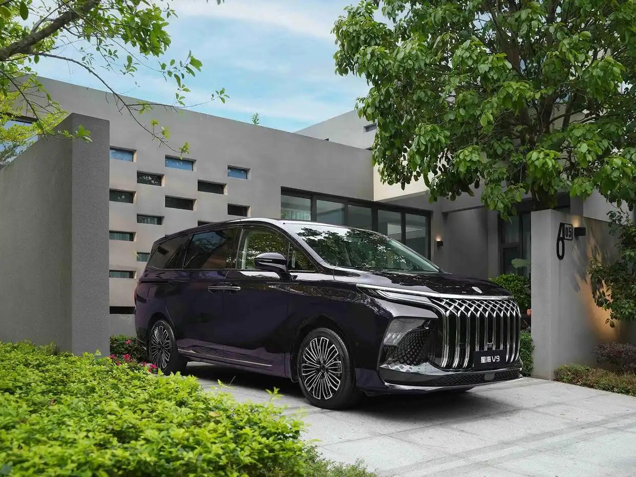 星海V9年度改款亮相，双前脸设计灵活多场景，内饰科技感十足谈起MPV，很多朋