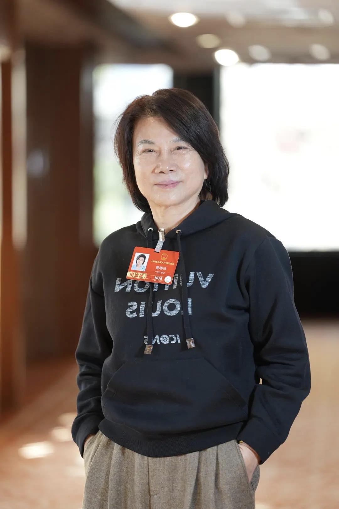 董明珠再次验证了，那些“职场谎言”多么离谱！不但不该无效加班，而且24小时不