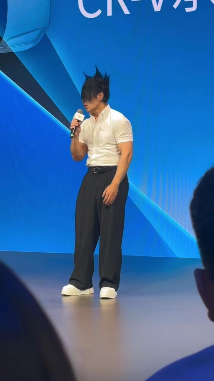 本田的工程师，都长这样了…​​​