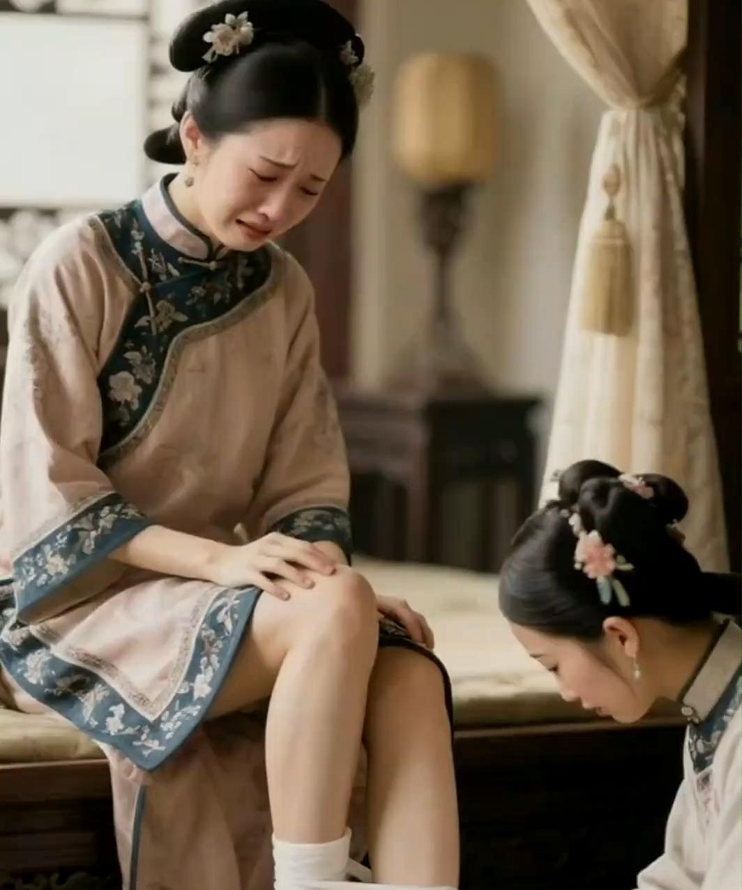 古时候旧社会女子裹足，不仅是为了好看，还有一个难以启齿的原因。麻烦看官老爷们右
