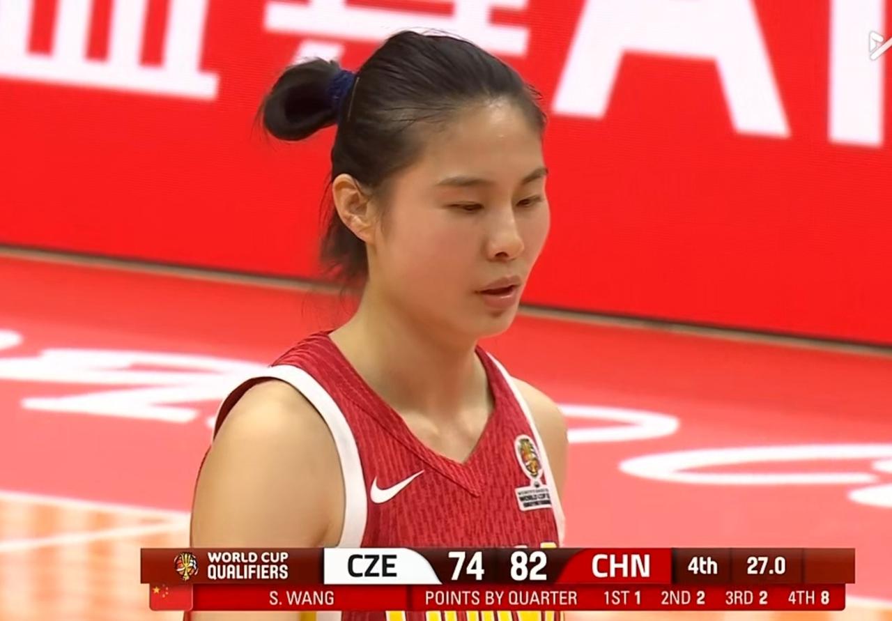 女篮世预赛中国队84：74战胜了捷克，全场比赛我们一直压制捷克，最后时刻捷克疯狂