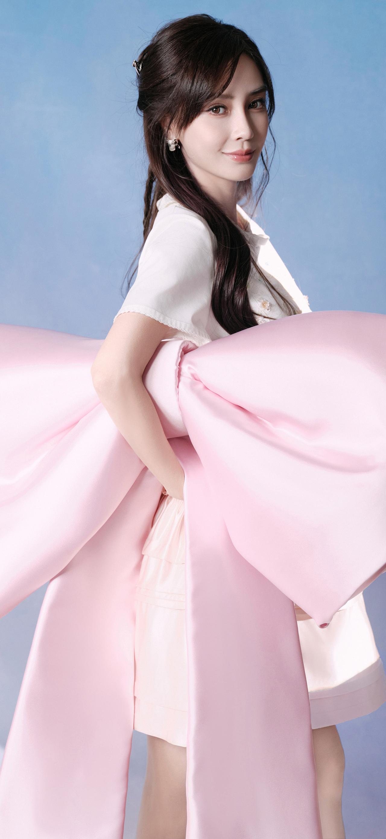 美女壁纸-第6083期-杨颖