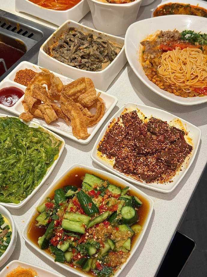 在海底捞被围观了。。。😅