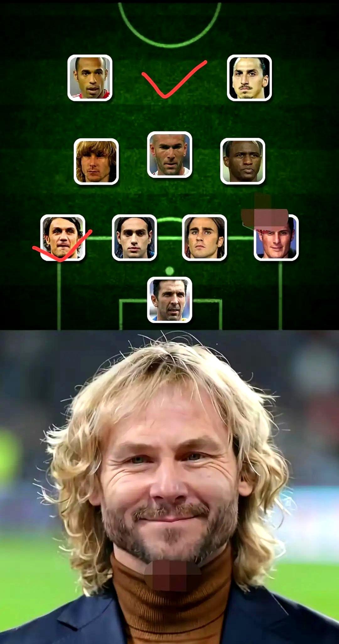 两个传奇，选了同一个罗纳尔多和马尔蒂尼。除此之外，整套阵容几乎完全相反。巴