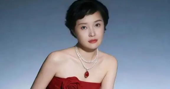 吴越硬刚AI换脸卖货: 骗的钱全额退还