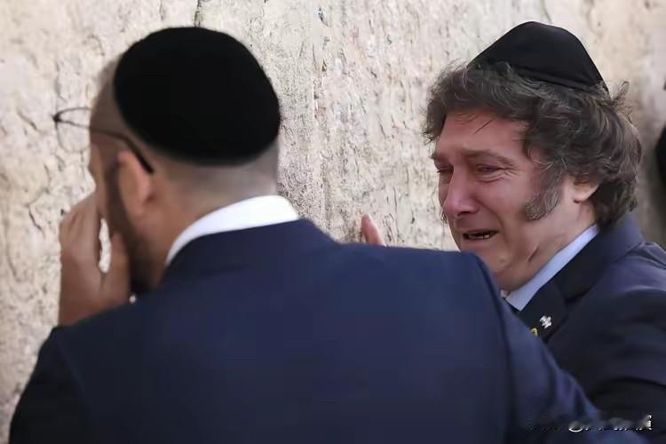 米莱表态效忠也没用，以色列特工在阿根廷纵火，企图抢夺阿方资产！阿根廷这波操作