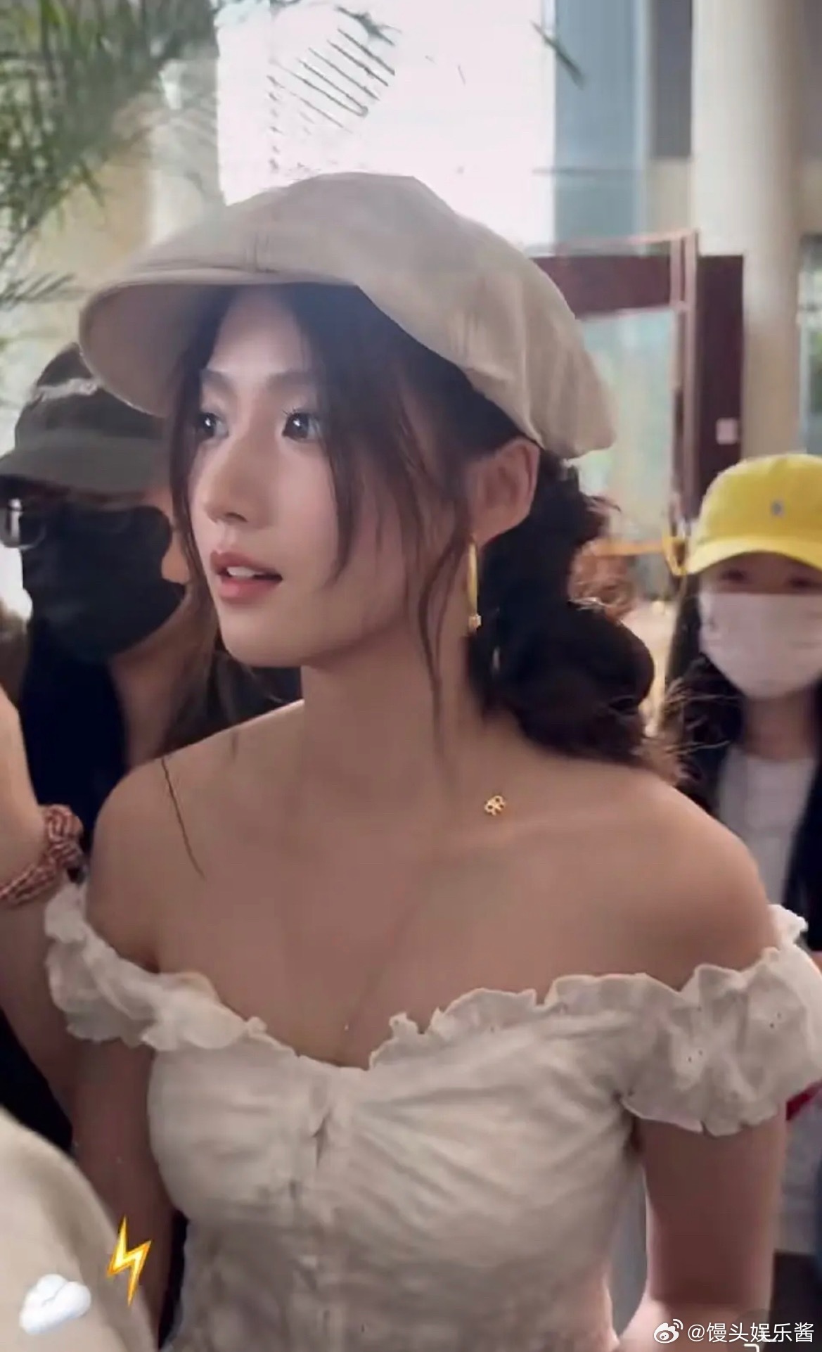 卢昱晓今天活动像不像夏之星​​​