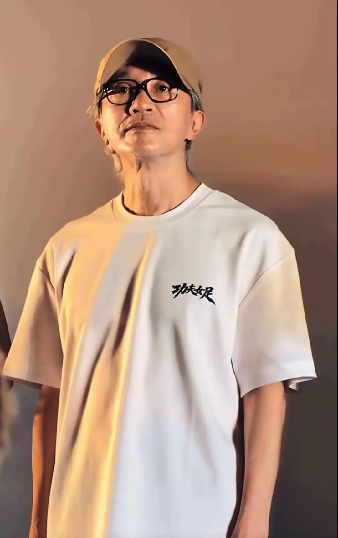 成龙叫大哥周润发叫发哥刘德华叫华仔周星驰叫什么…