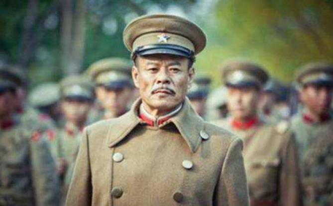 1925年12月24日，郭松龄在巨流河被奉军击败后，带着卫队出走。参谋长邹作华下