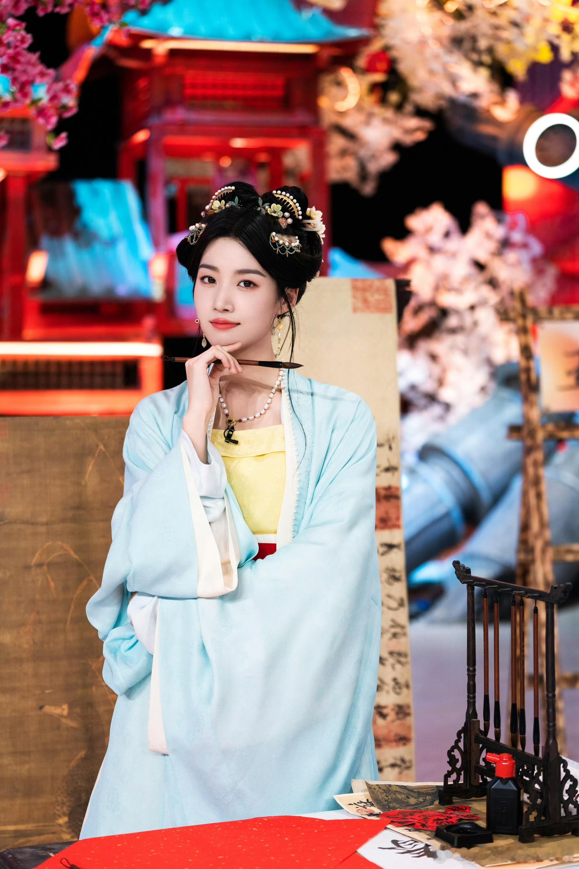 爱情运势在2026年，属马的女性朋友在感情方面可能不会经历太大的突破。对于已经有