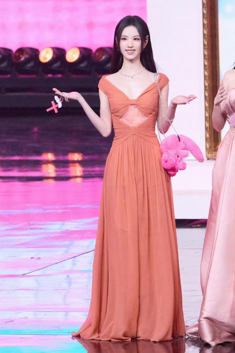 陈都灵微博之夜三套造型哪套是你的pick1