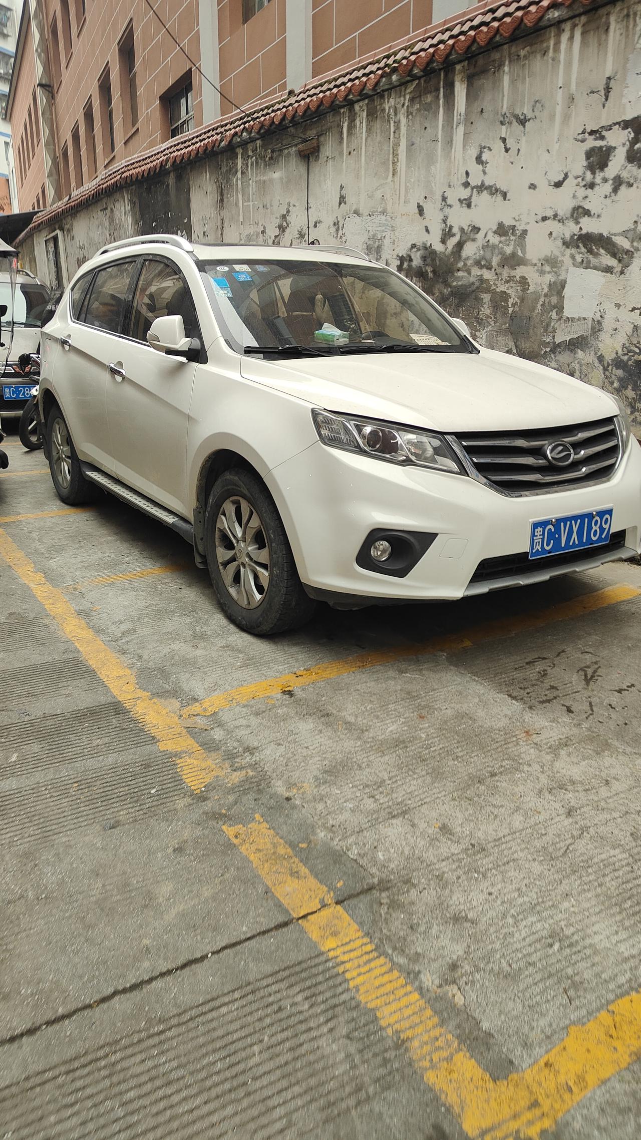 这个车是什么车我也不认识啊有没有认识的