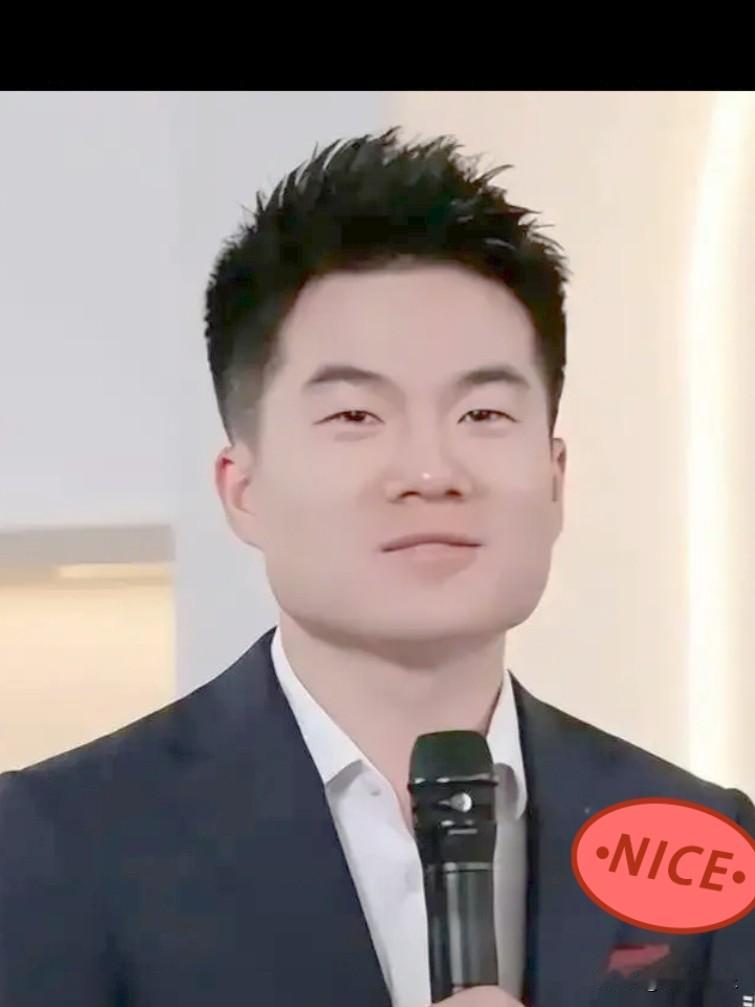 别人骂人防不胜防还显水平，我骂人只会“啊啊啊”，果然：这年头没点文化，连去直