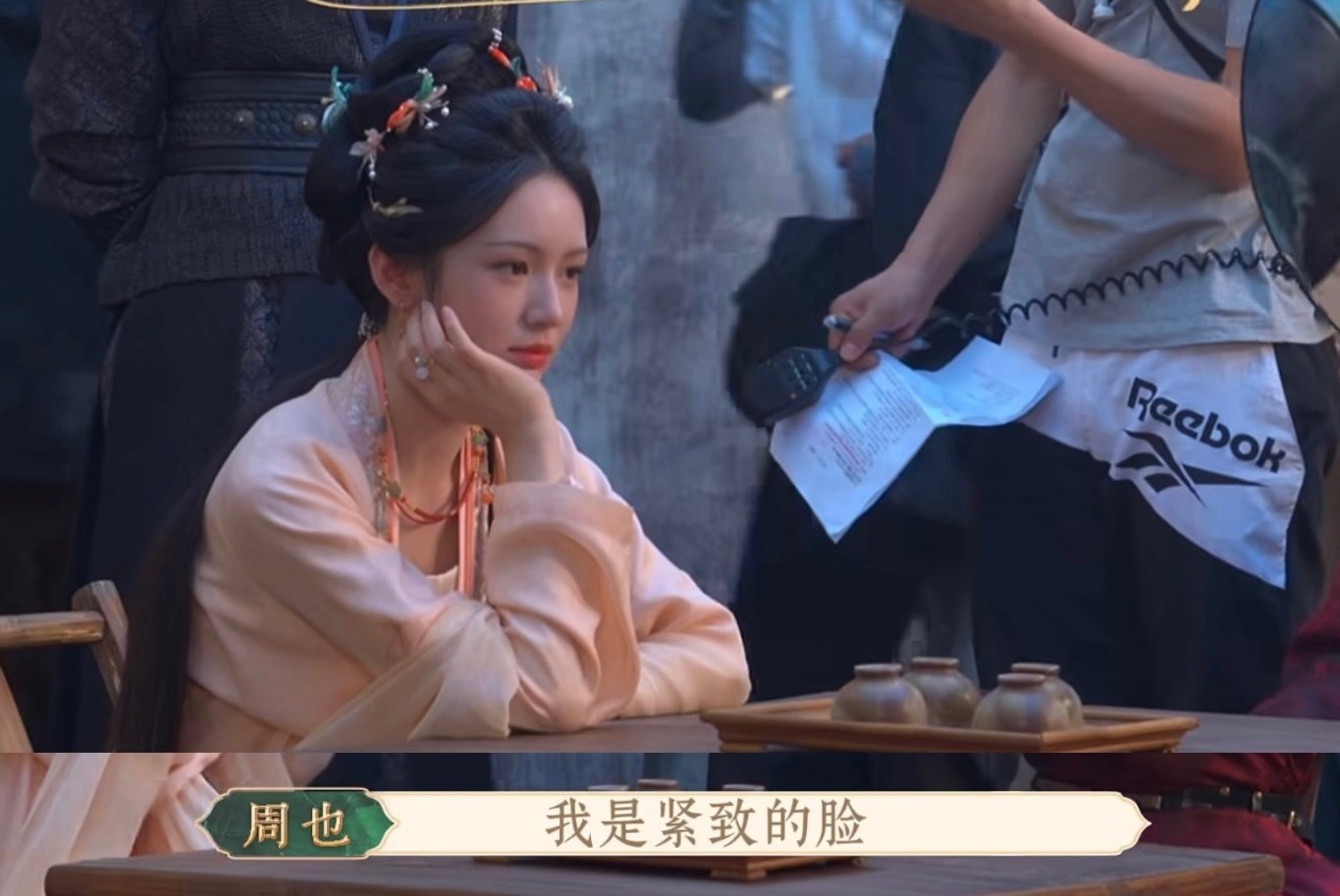 当你有一个对自己的美貌有清醒认知并很爱自己的女儿​