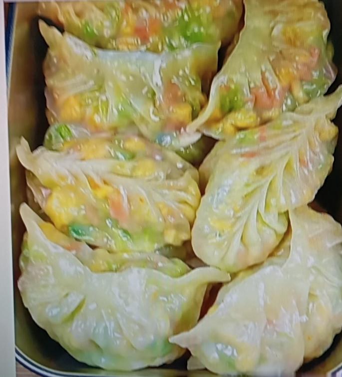 立冬吃饺子，别只盯着芹菜、韭菜馅啦！如今饺子馅大有“革新”。就说经典的白菜猪肉馅