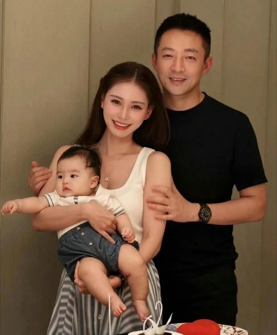 看完汪小菲两张全家福，才明白什么叫物是人非​​​