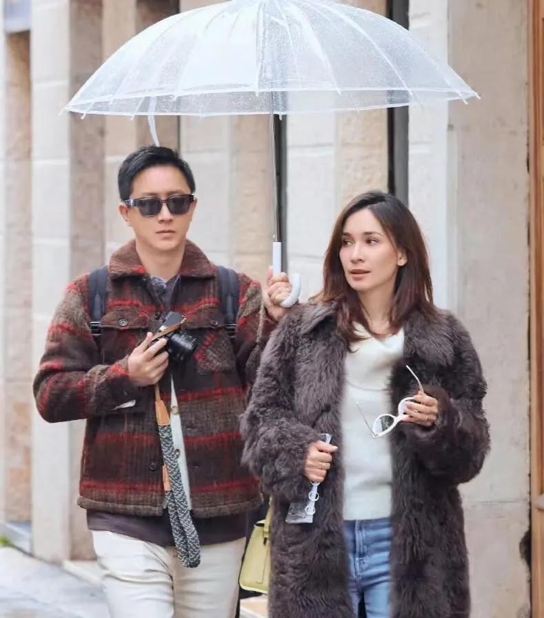 终于搞明白了韩庚卢靖姗为什么节目结束才官宣，不足3个月肯定不是借口，我猜测是因