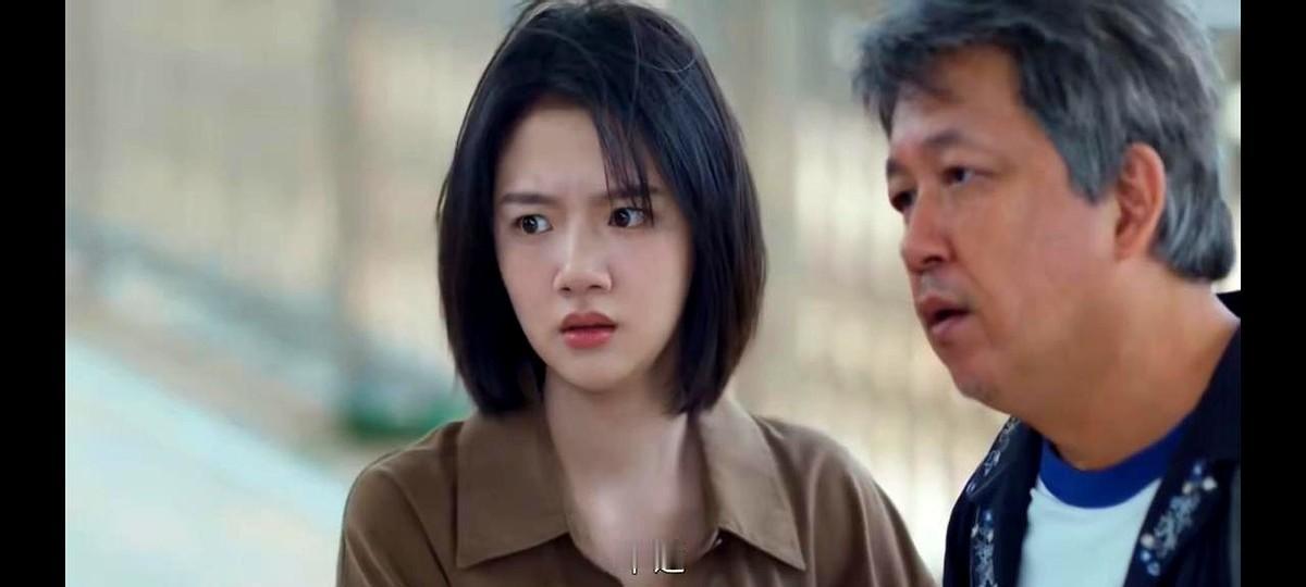追了9集《黑夜告白》，才发现一直陪着潘粤明查案的王鹤棣，早就死了18年。这剧