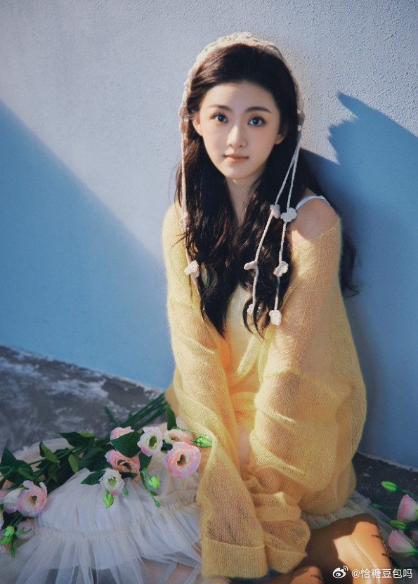 王奕婷这次真是凭作品刷足了存在感，《七根心简》《献鱼》热播后，《九门》《谷雨》又