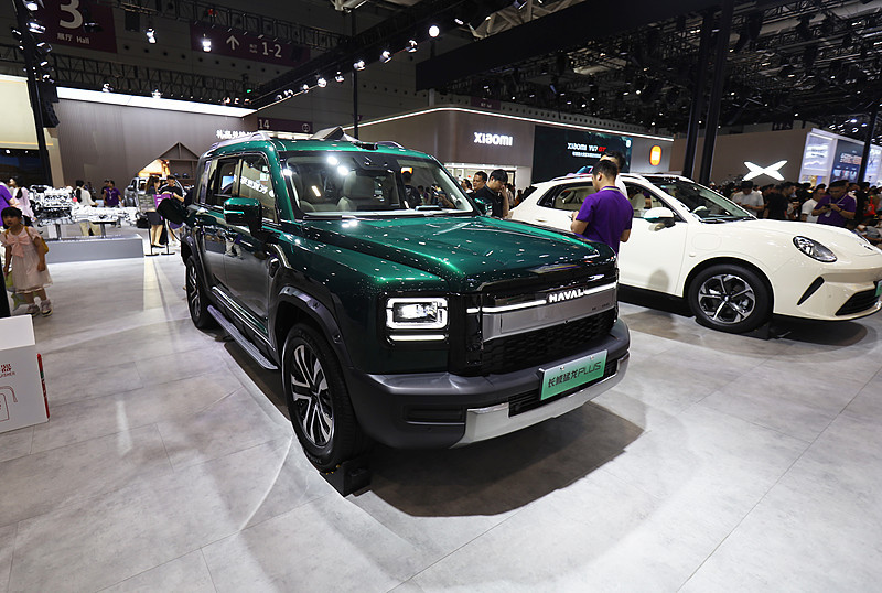 10万级燃油SUV里挑车，绕不开哈弗H6和长安CS75PLUS这对老对手。一个是曾经的国民神车，累计