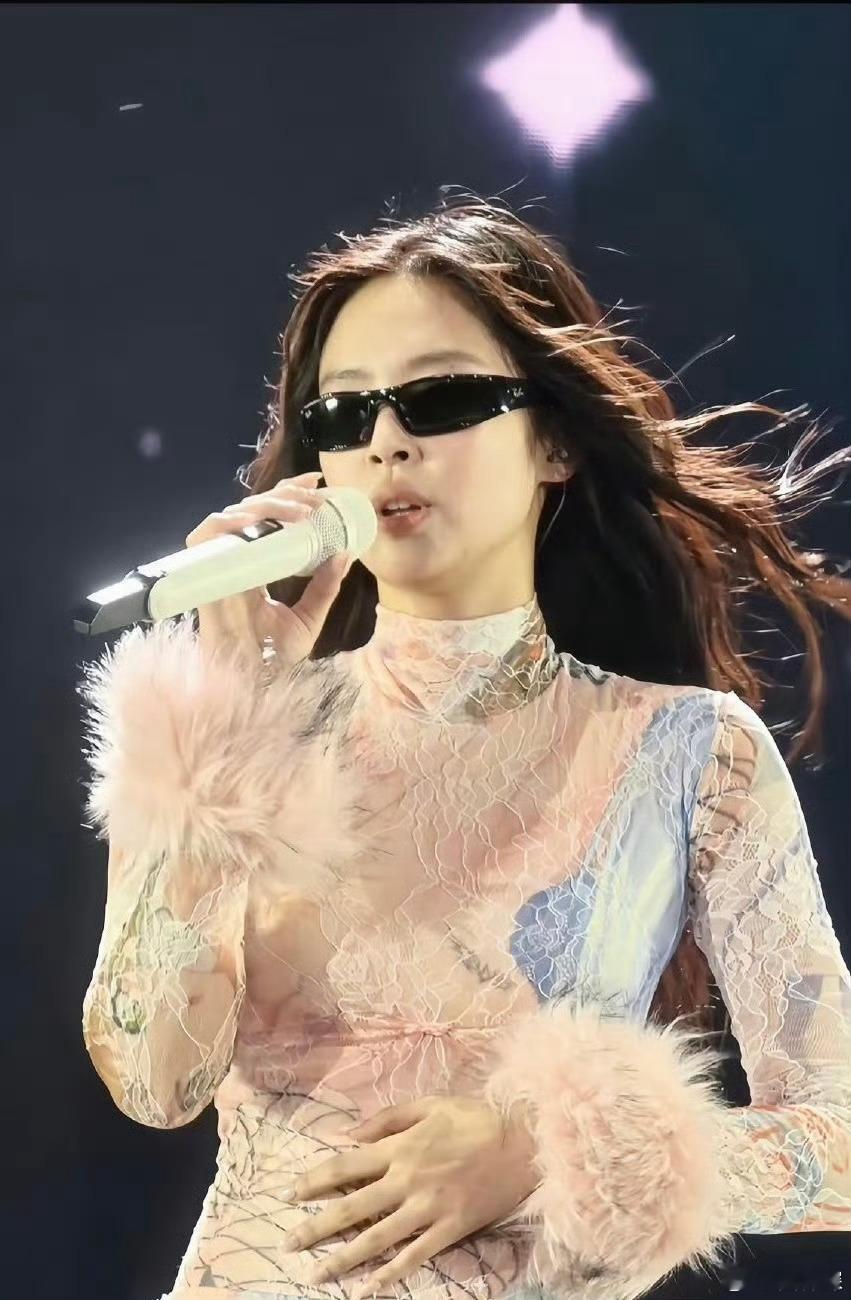 Jennie新人美满满的舞台Jennie🩵🩵​​​
