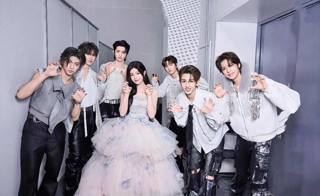 李雾：我就说我不能出国吧想努力的弟弟太多了