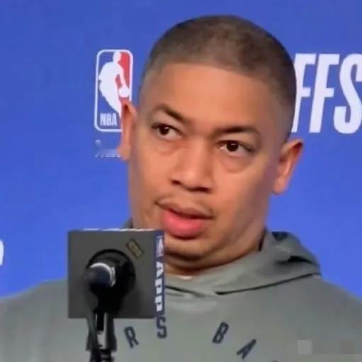 祖巴茨打舒服了赢不了球小卡打舒服了那是能杀人诛心的祖一回来，卡子罚球没了，连