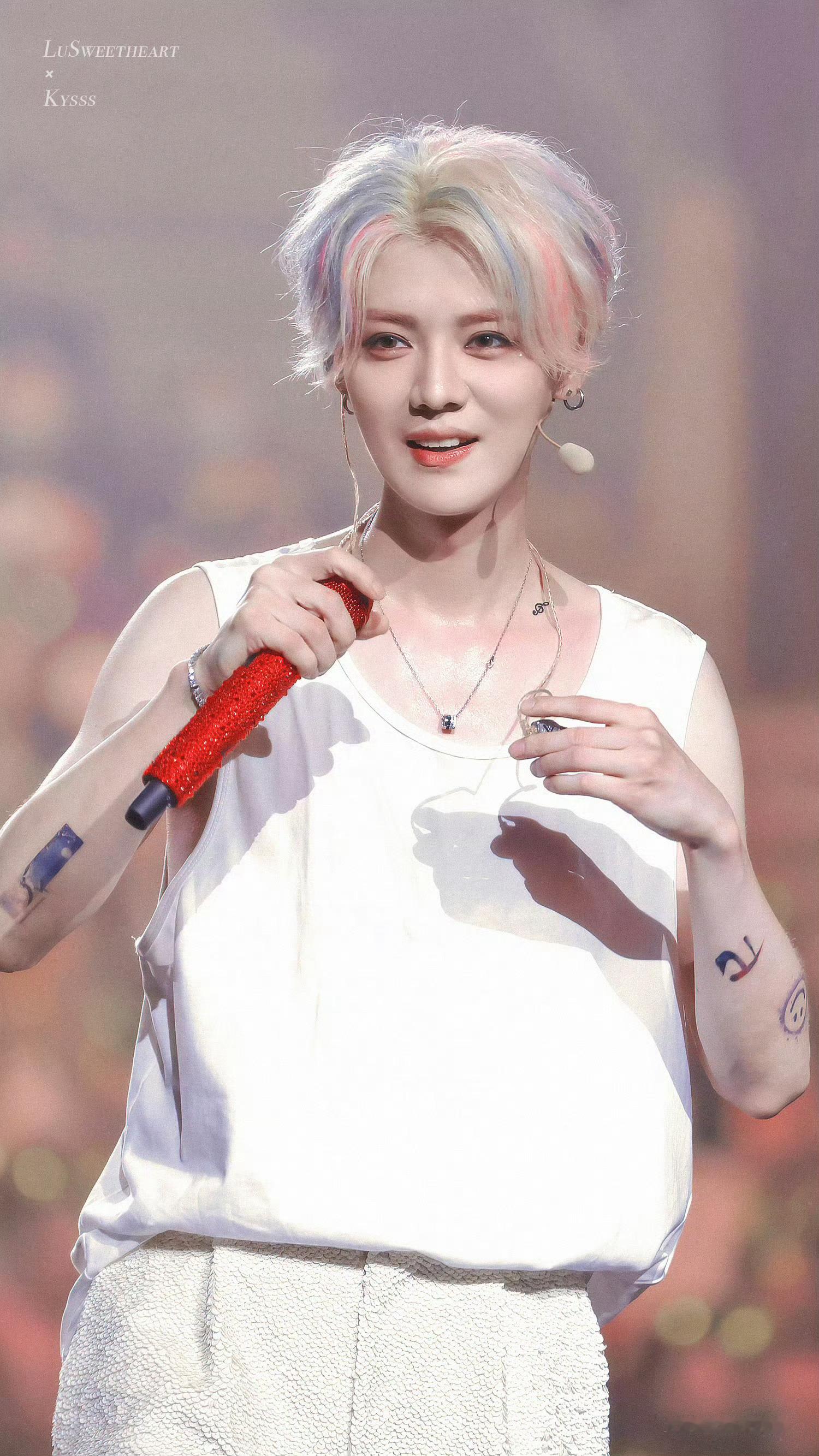 鹿晗绝美彩虹🌈头